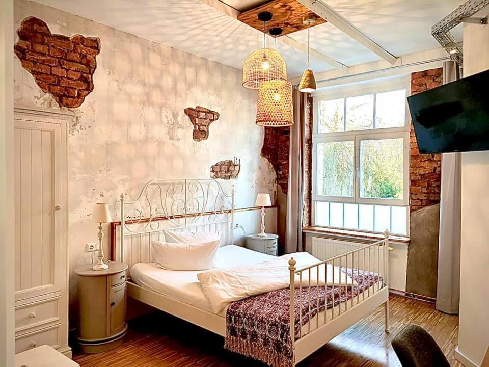 Kunstwerk B Hotel Trossingen Ngoại thất bức ảnh